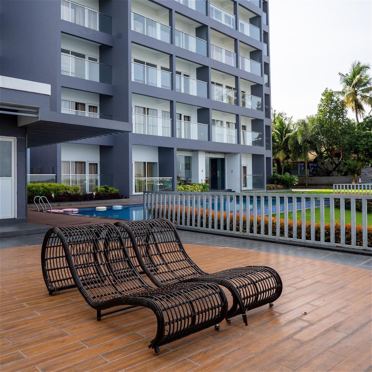 Hotel Kent Baywatch 4*