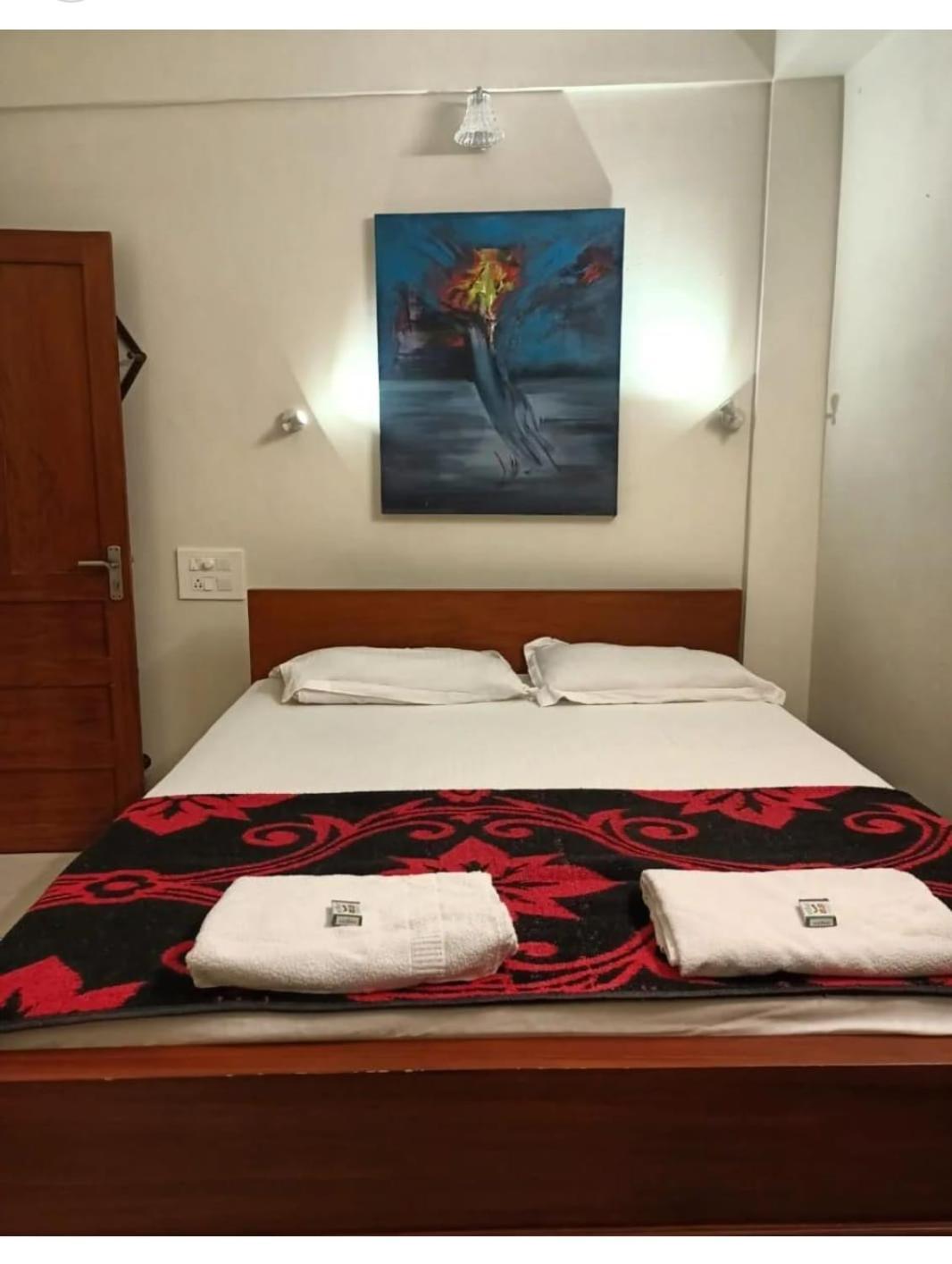 Aambal Residency Lodge *