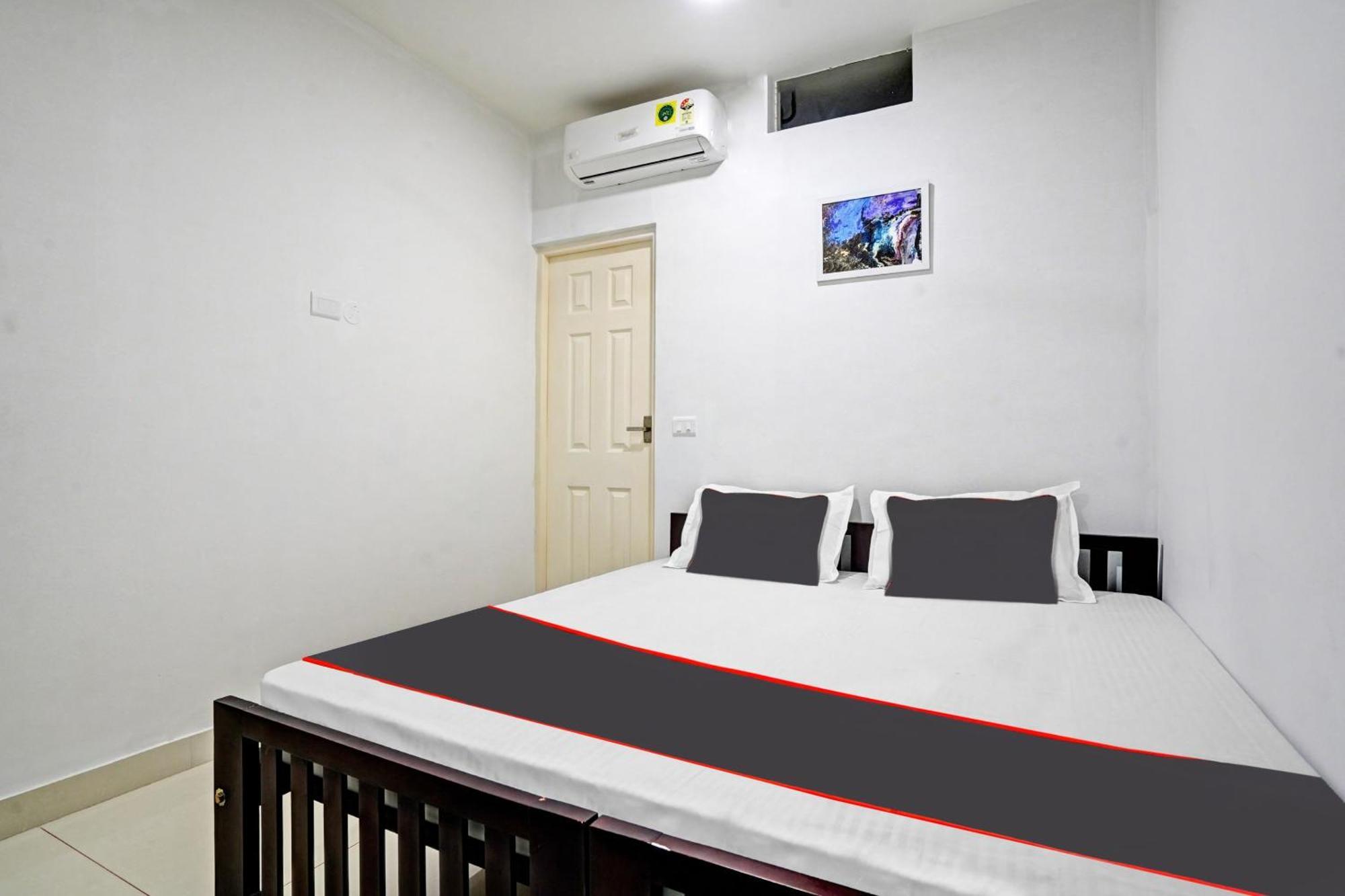 Collection O White House Pearl Hotel 4*