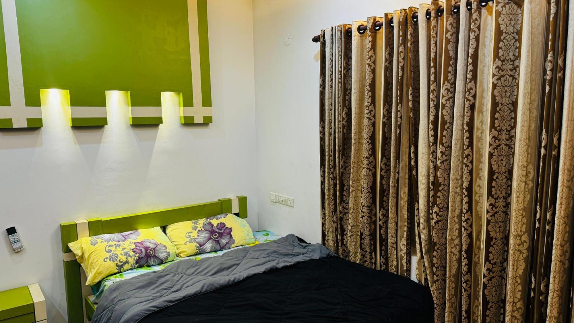 Villa Chilanka Place Away From - Ernakulam- Kerala *