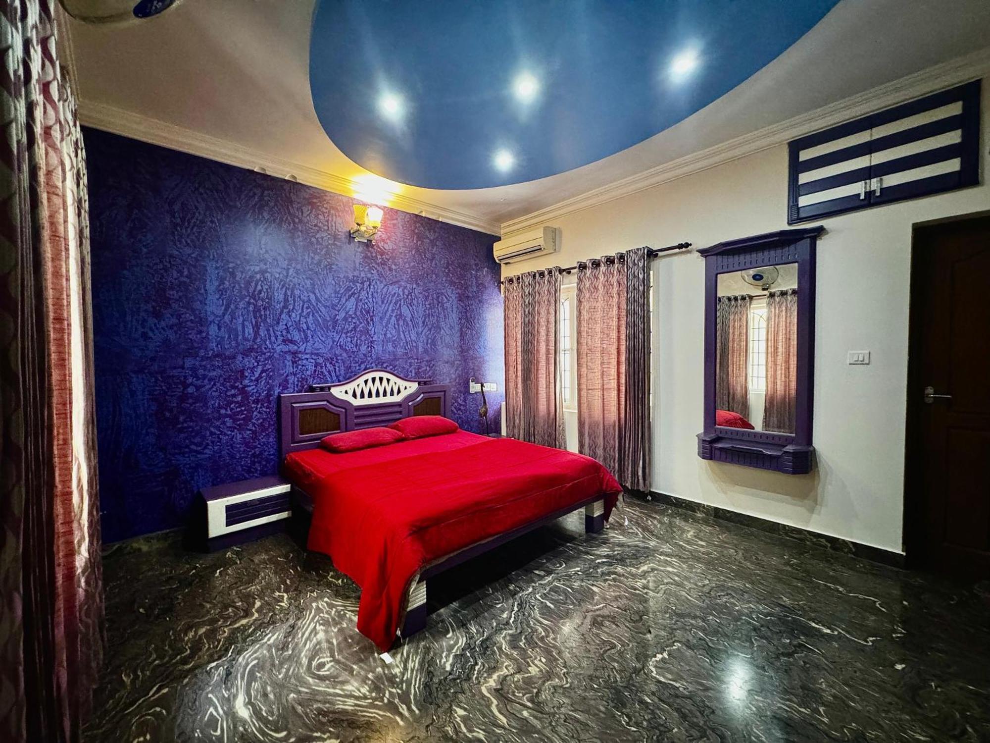 Chilanka Place Away From - Ernakulam- Kerala Villa