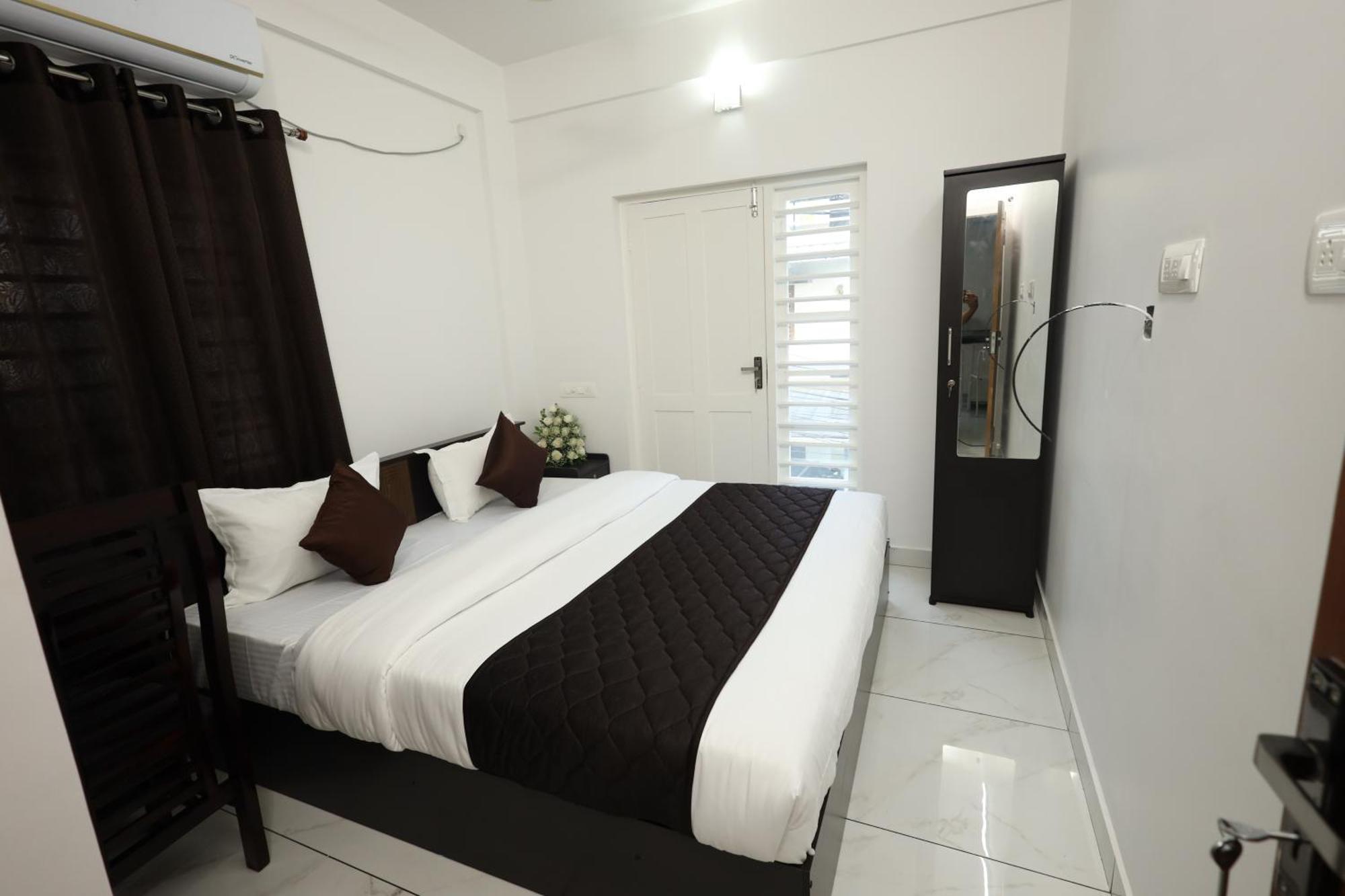 Guest West Cochin Hotel 3*