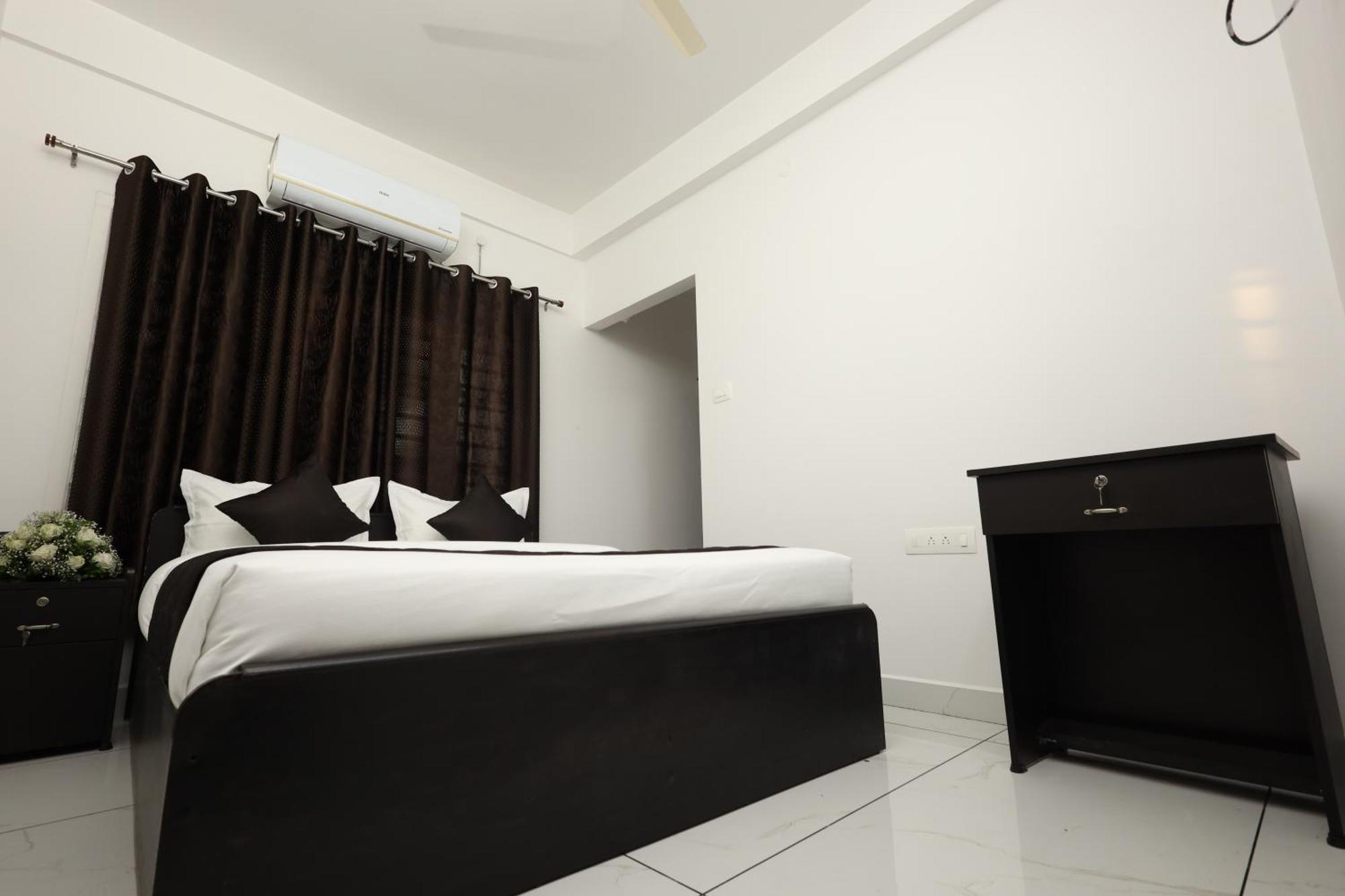 Guest West Cochin Hotel