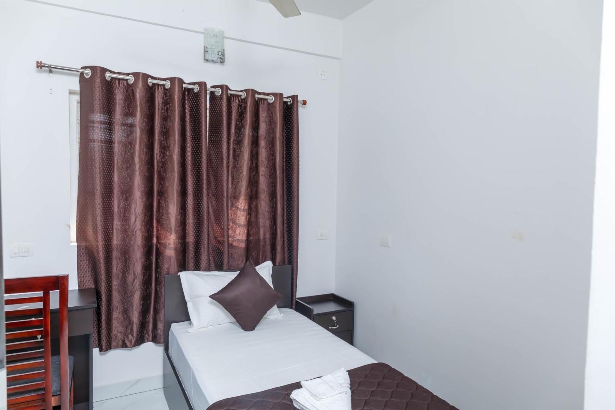 Guest West Cochin Hotel 3*