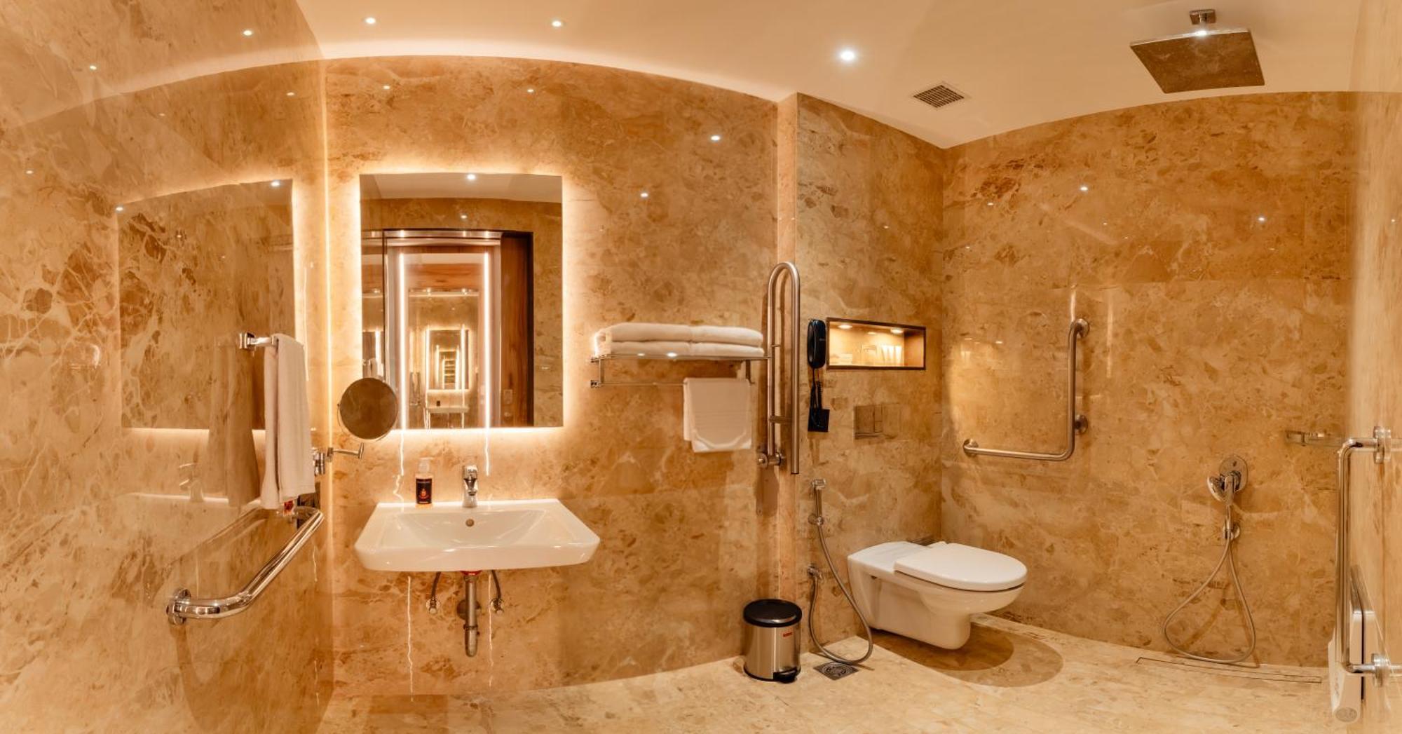 Hotel Travancore Court 3*