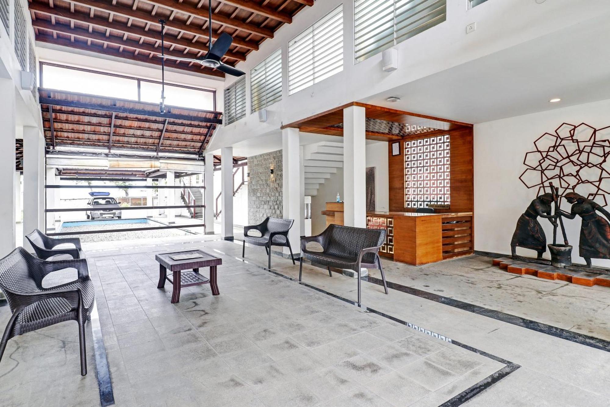 Townhouse Oak Edassery's Sealine 4* Kochi