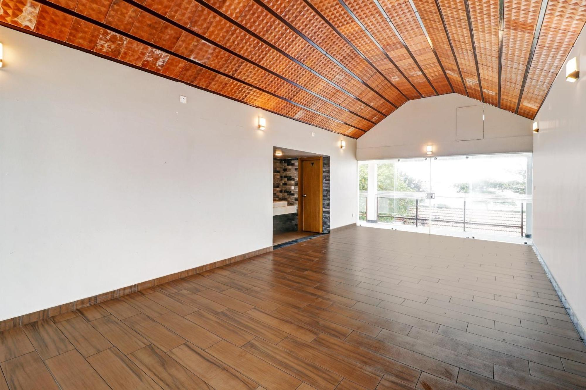 Hotel Townhouse Oak Edassery's Sealine 4*
