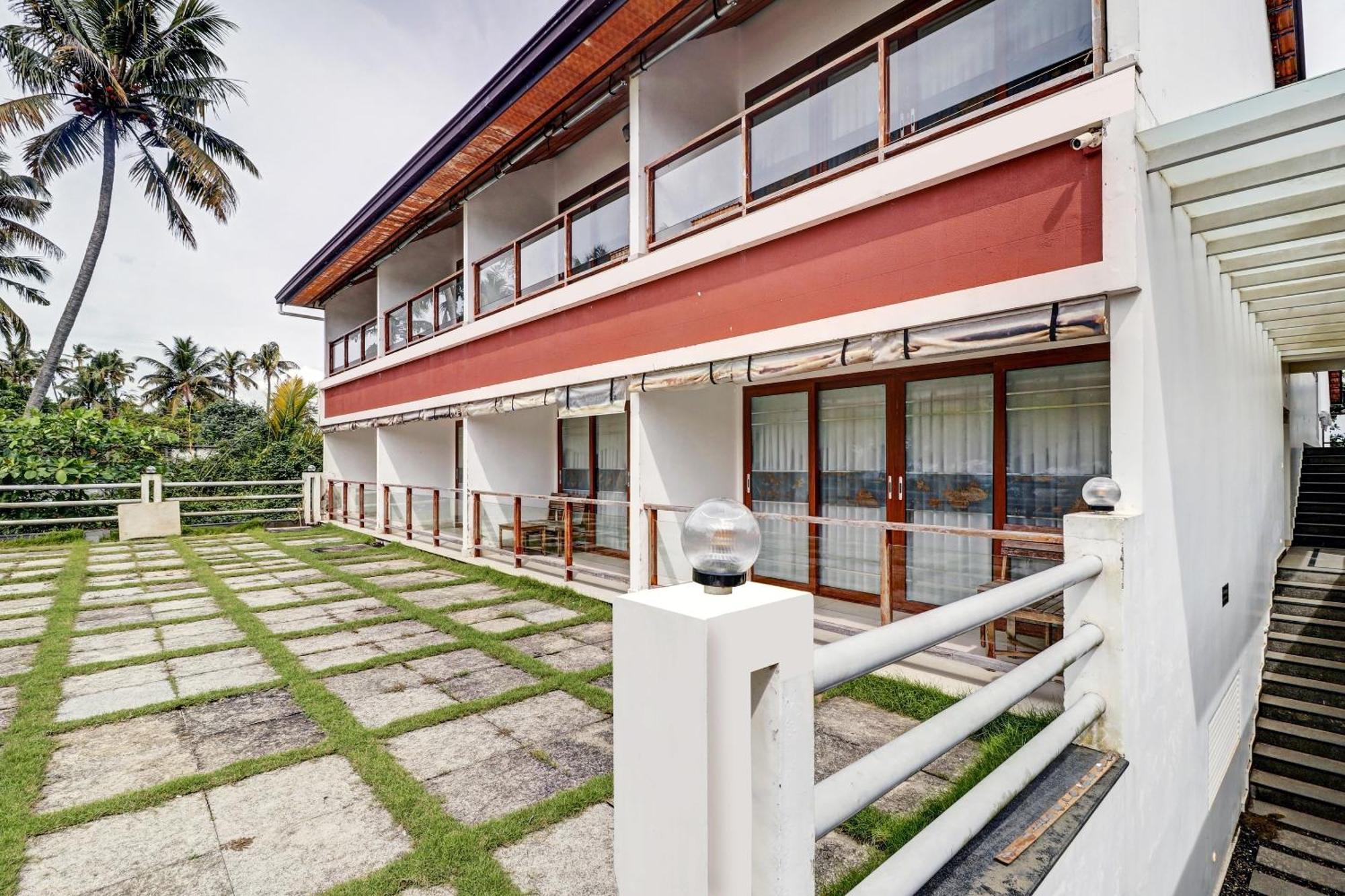 Hotel Townhouse Oak Edassery's Sealine Kochi