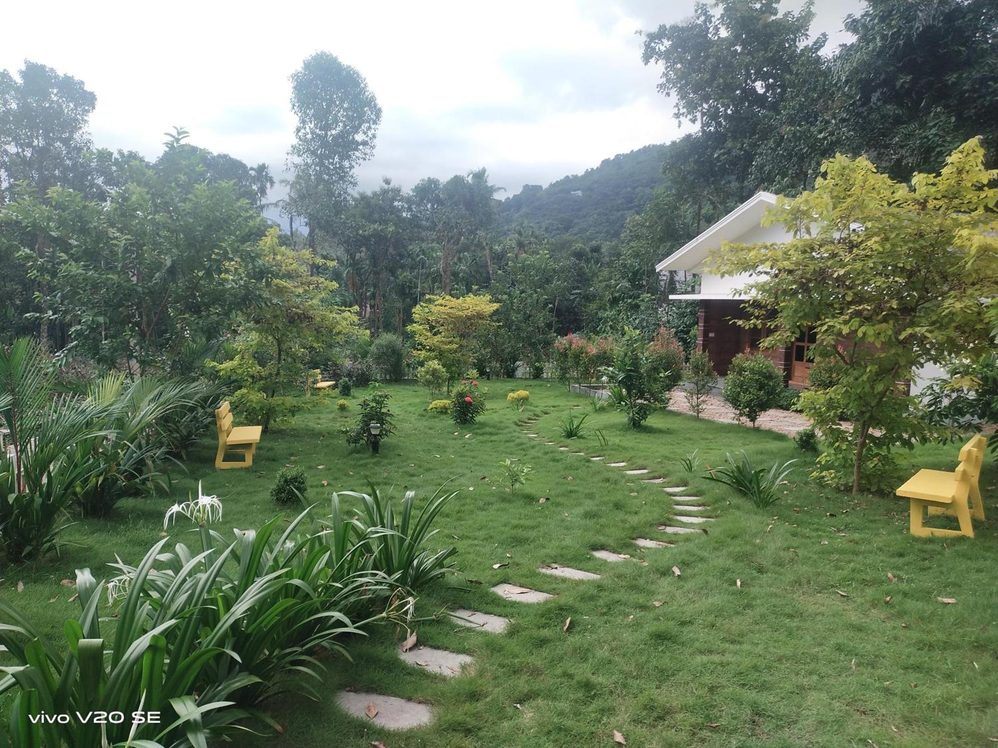 Merlys Fruit Garden *