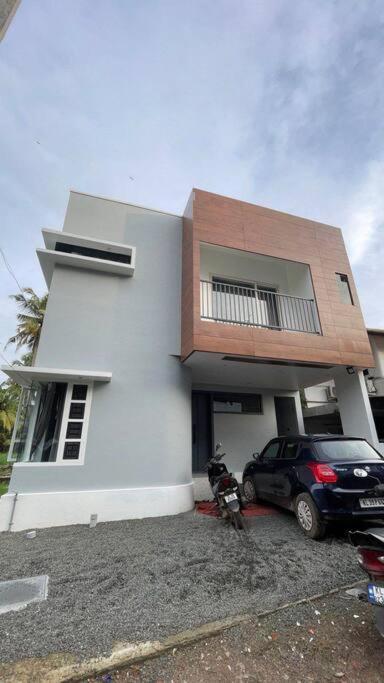 Luxurious House 1 * Kochi