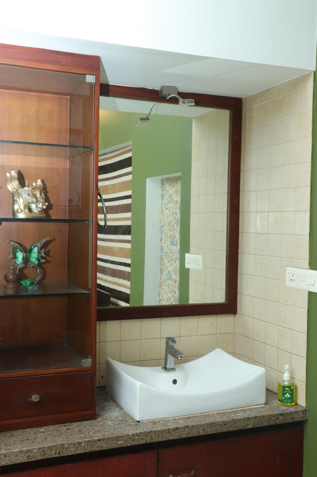 Homestay Orange Valley Green Garden *