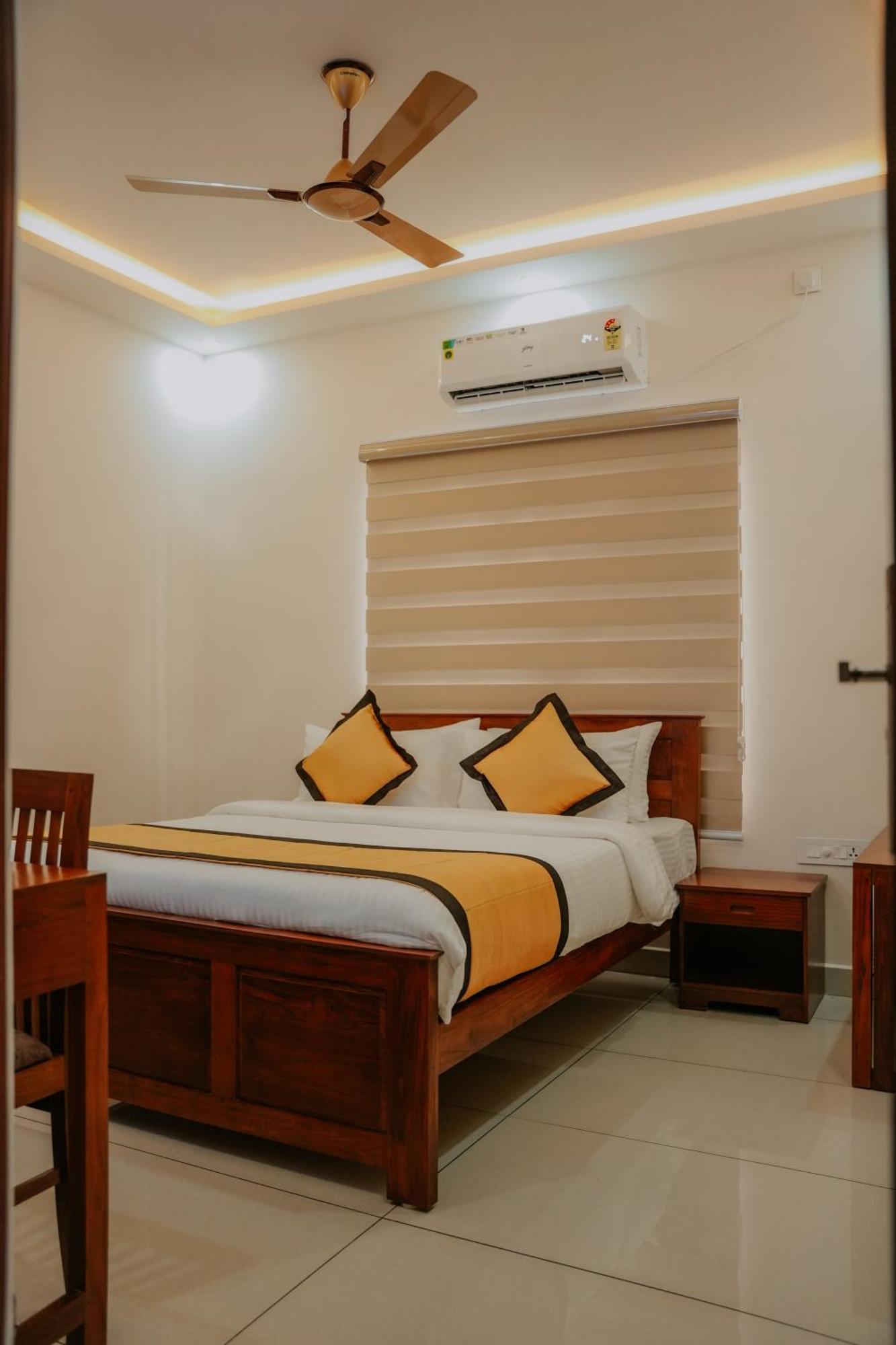 Makkiyil Residency Hotel