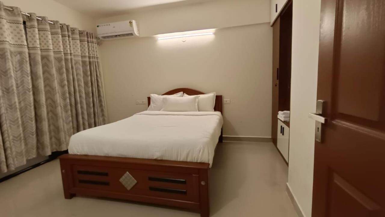 Vvp Service Apartment *