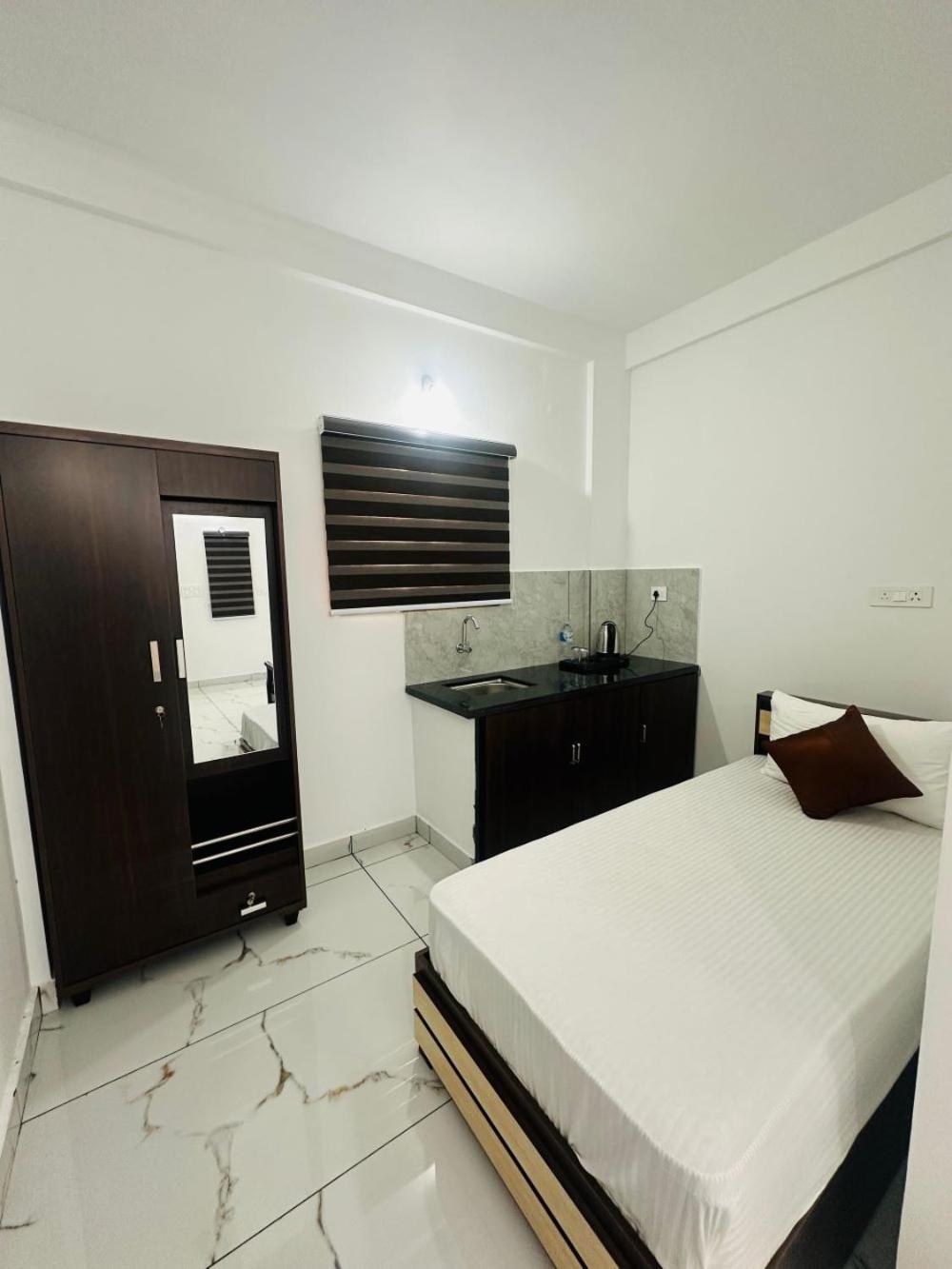 Gold Suite, Kakkanad Hotel Kochi