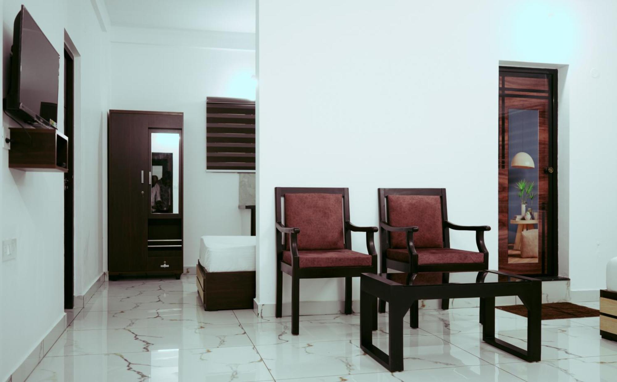 Gold Suite, Kakkanad