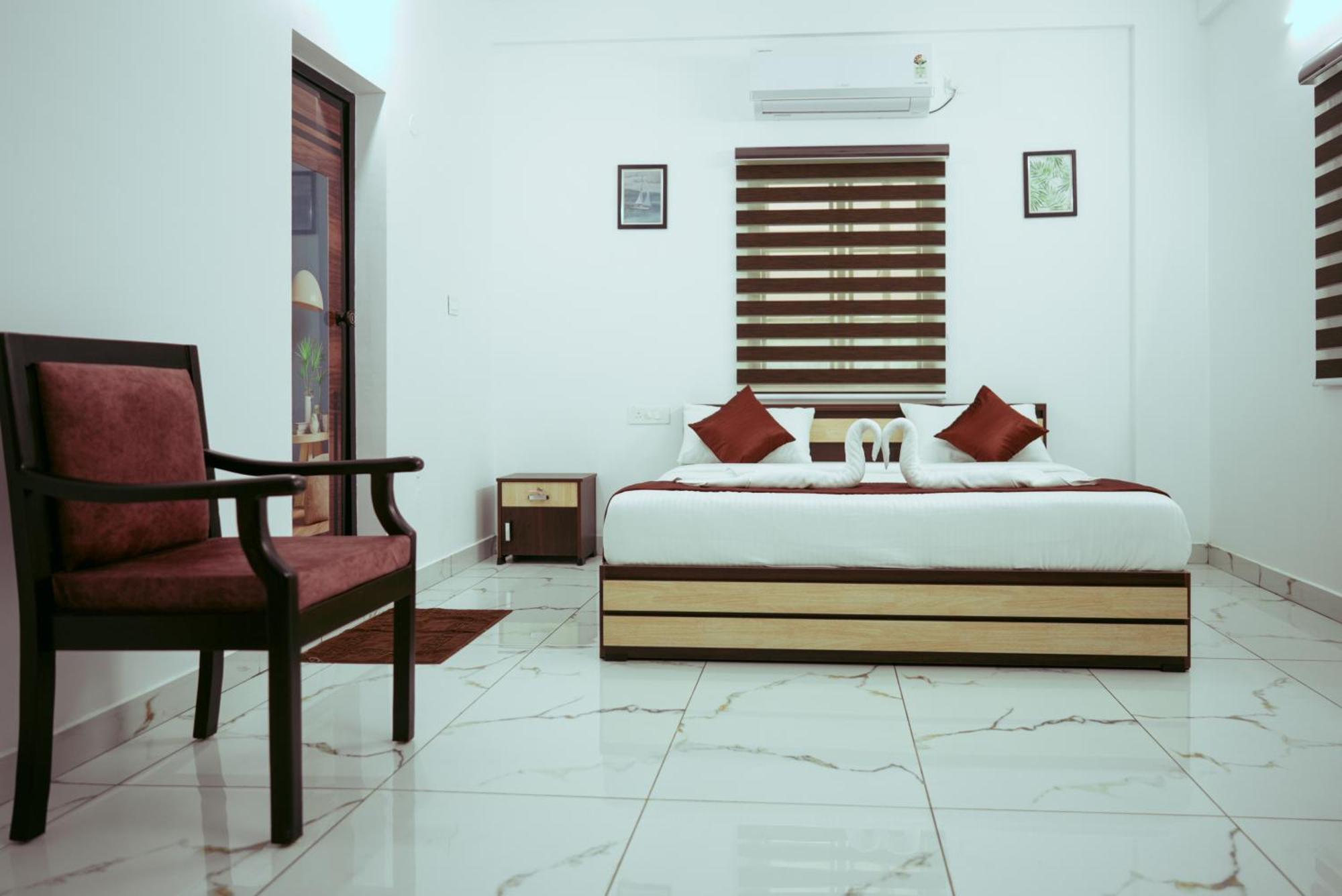 Gold Suite, Kakkanad Hotel