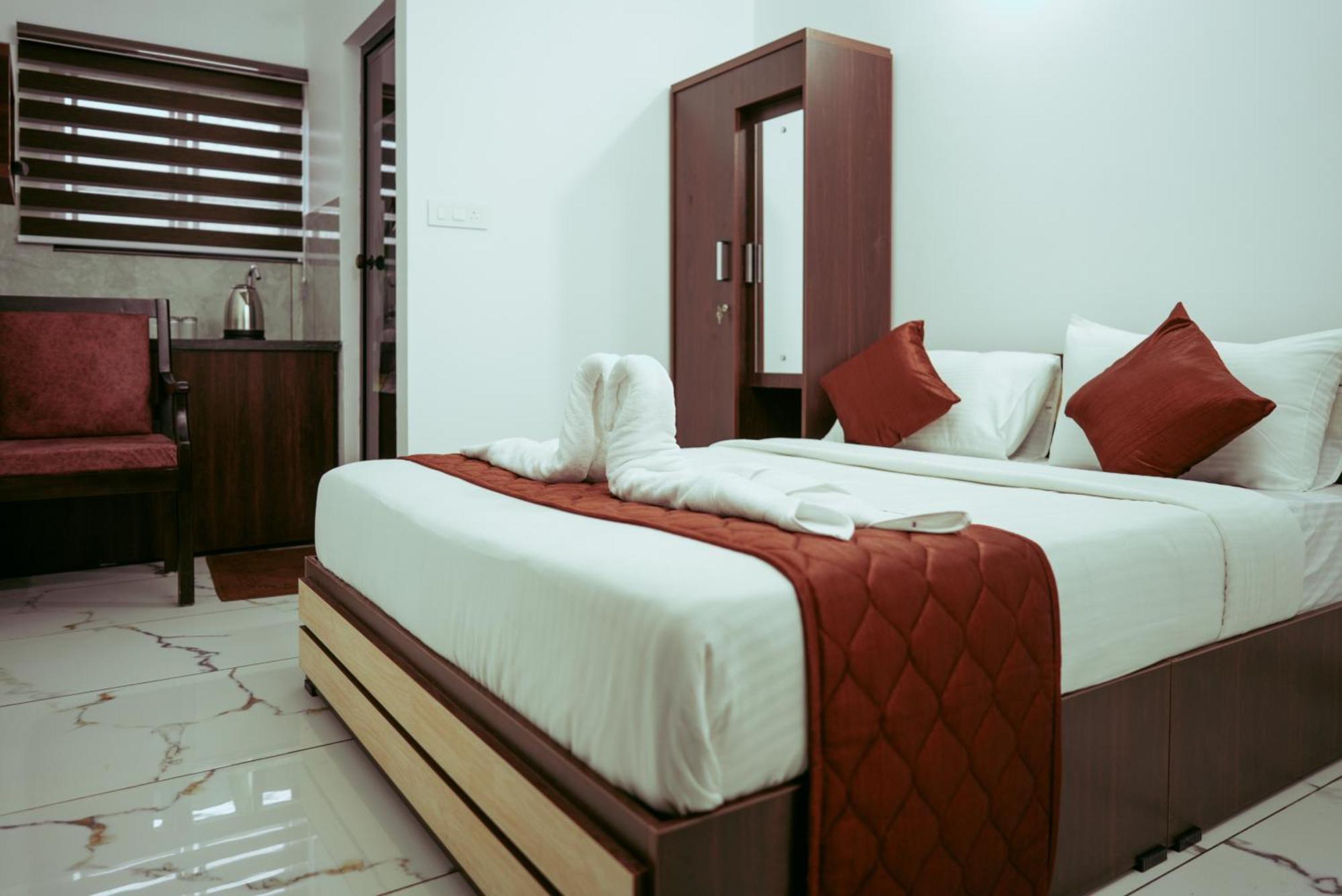 Hotel Gold Suite, Kakkanad 3*