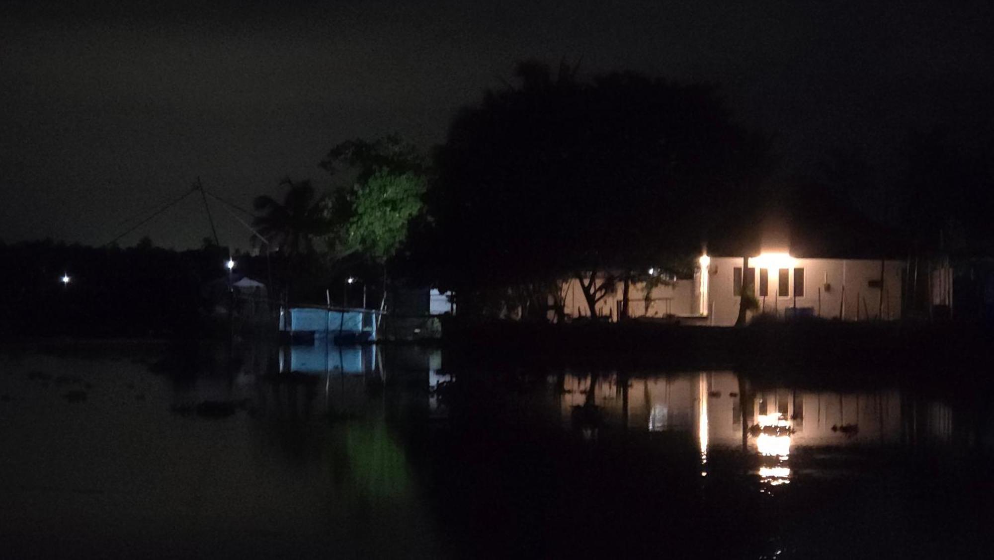 Pradeep's Backwater Villa *