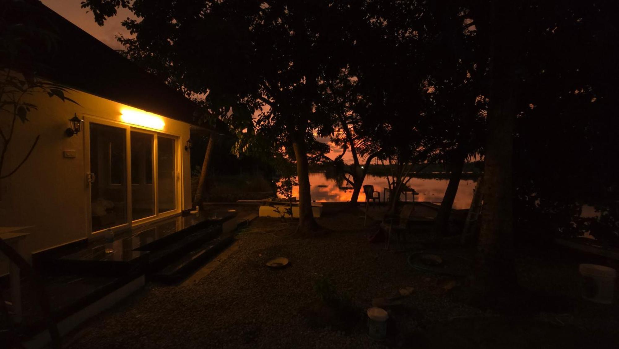 Pradeep's Backwater Villa *