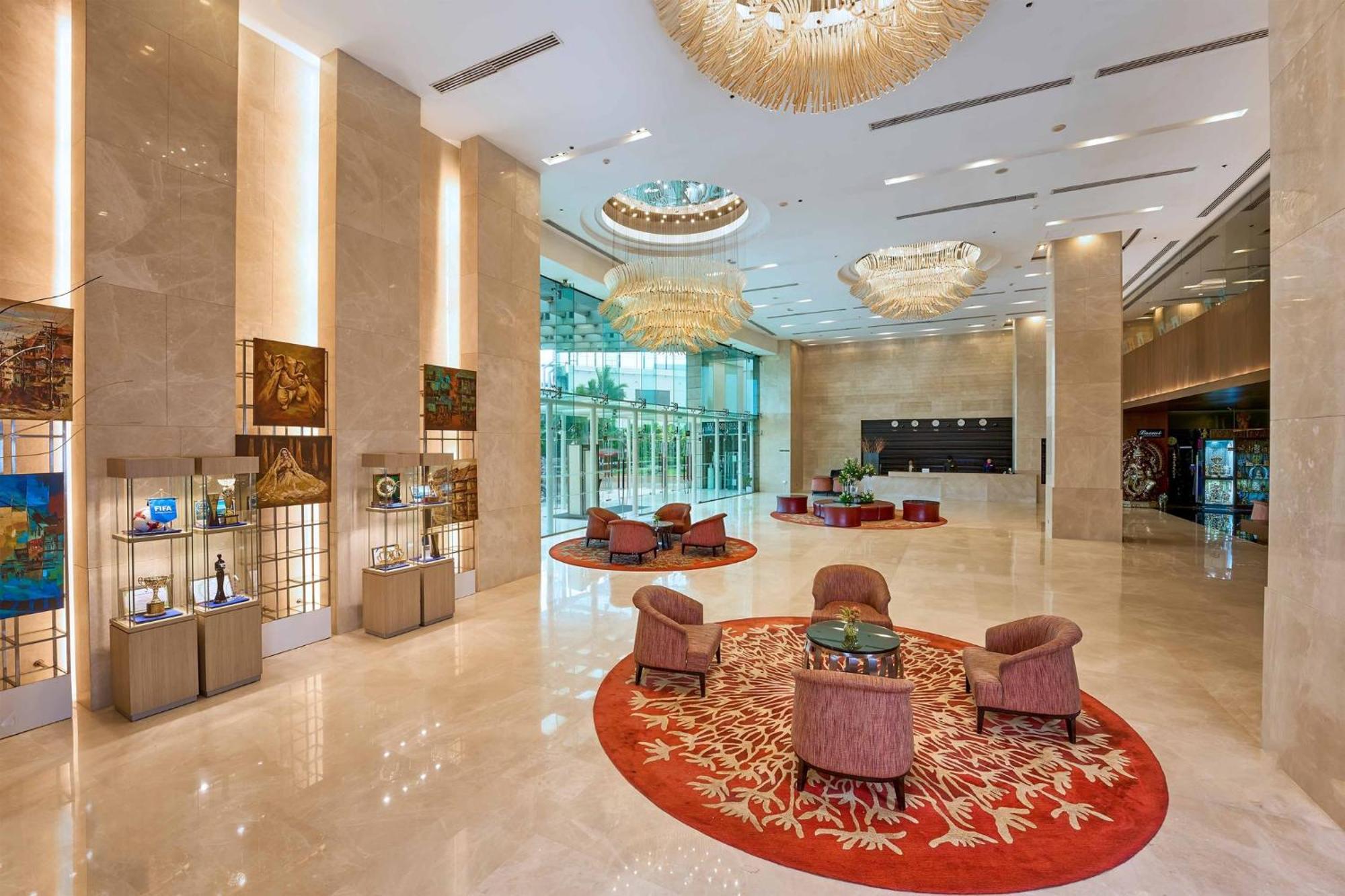 Hotel Crowne Plaza By Ihg 5*