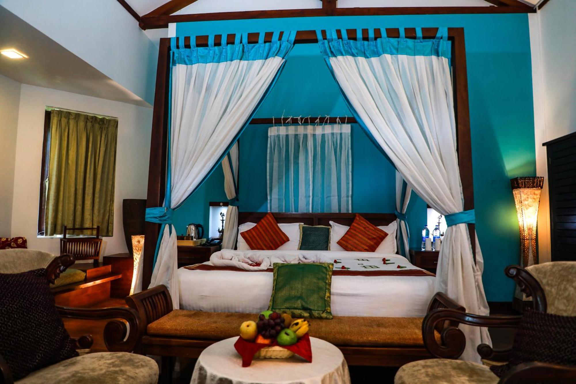 Old Lighthouse Bristow Hotel 3*