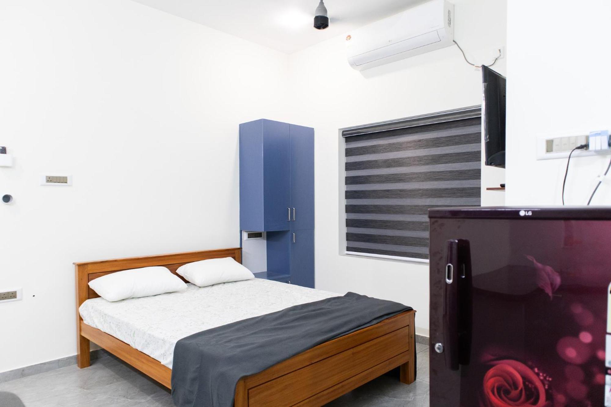 The Casa Vista, Kaloor *