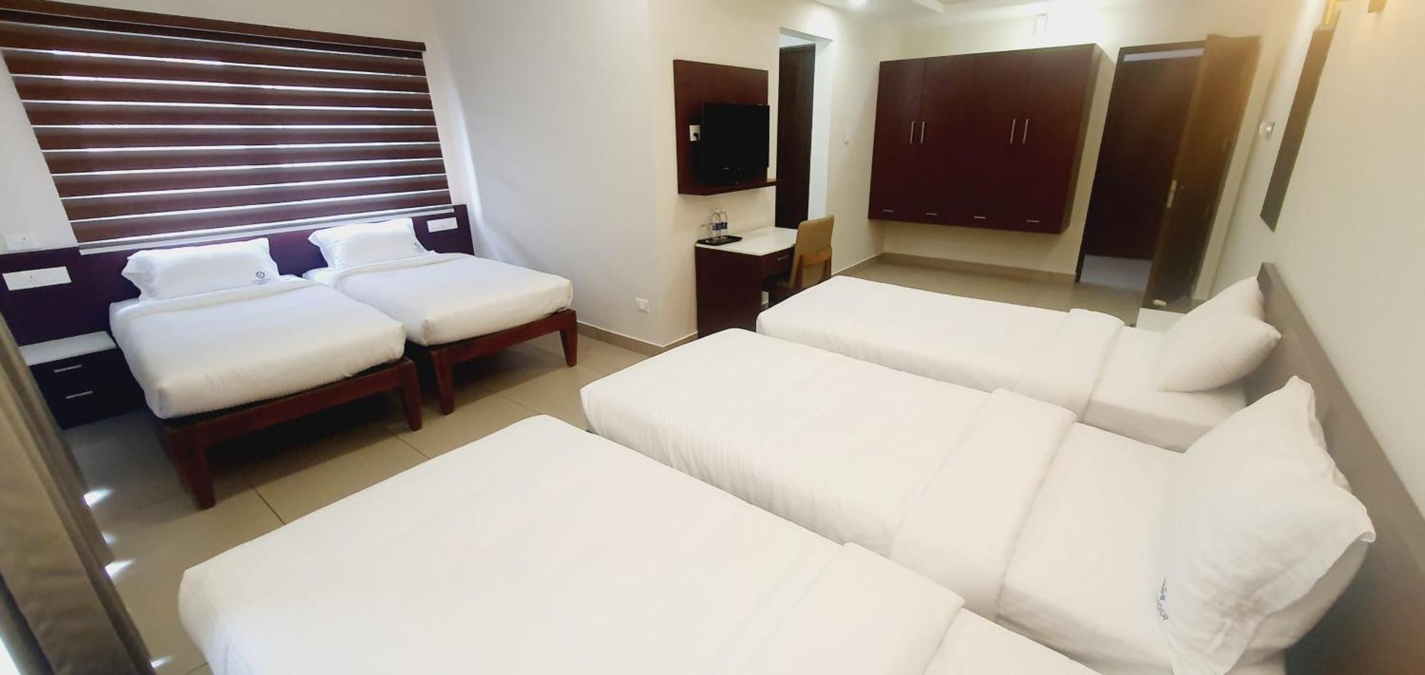 K Grandeur Hotel 3*