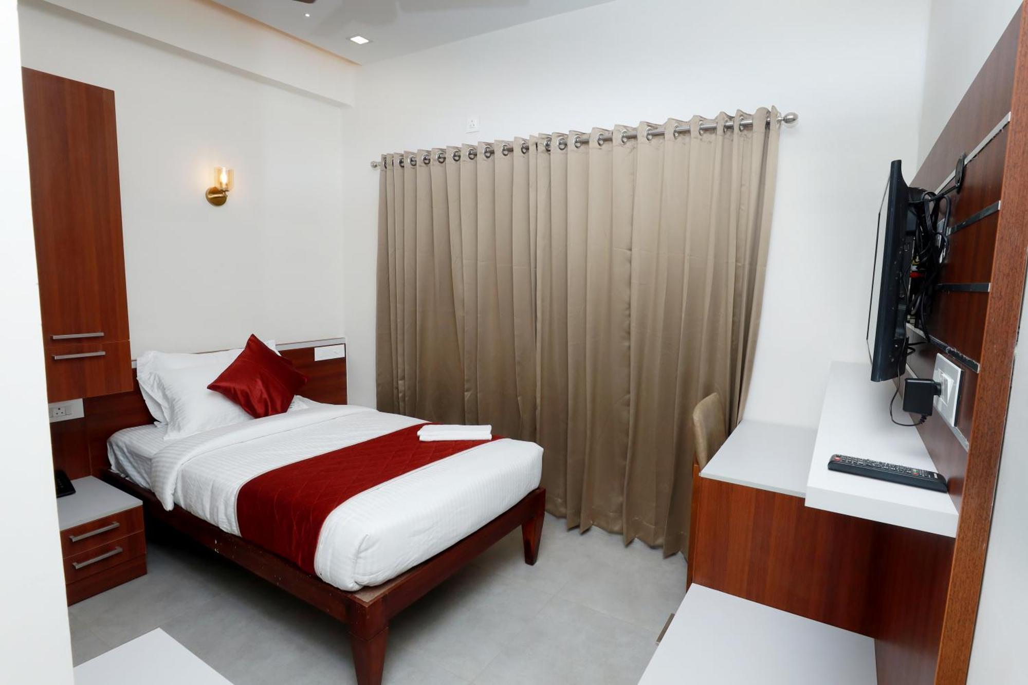 K Grandeur 3*