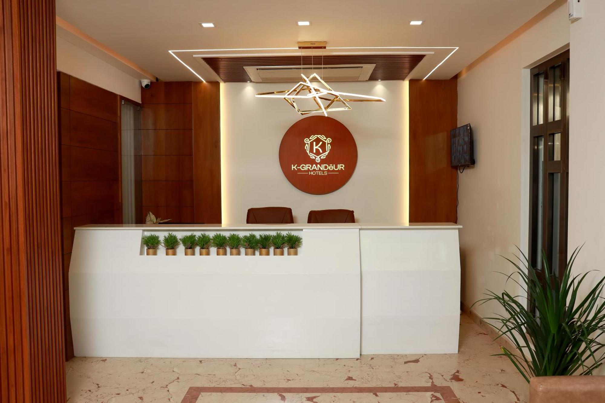 K Grandeur Hotel Kochi