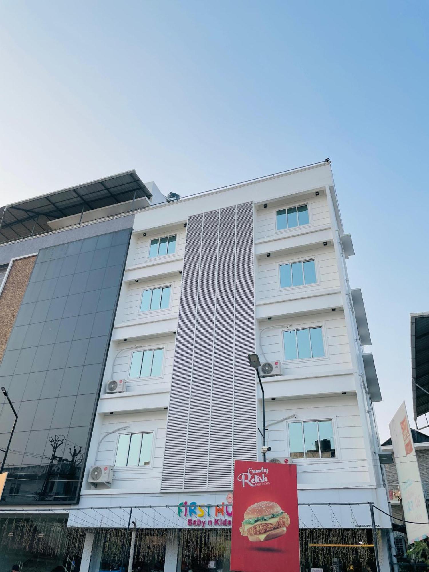 House Hotel 3*