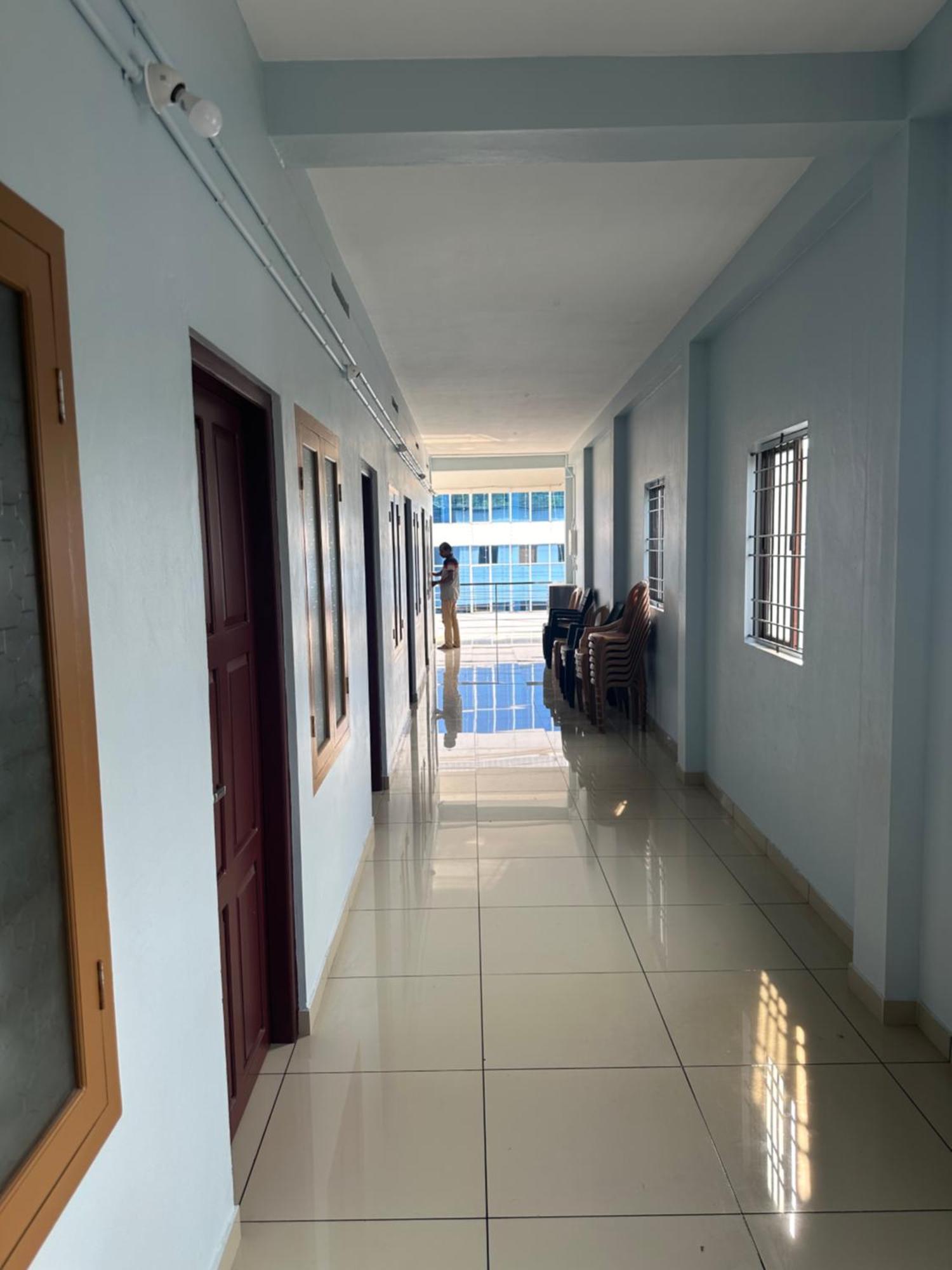 Thaliath Varapuzha Inn *