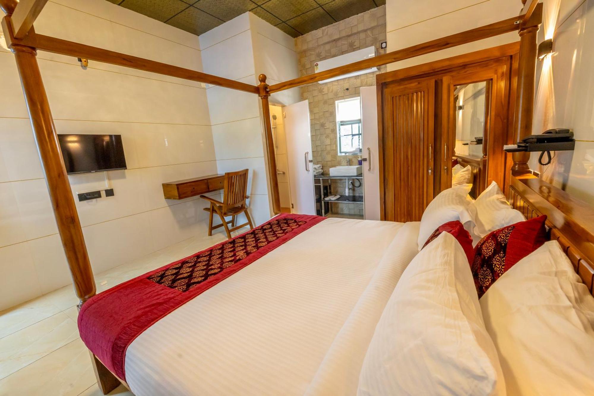 Hotel Willington & Harbour View Residency