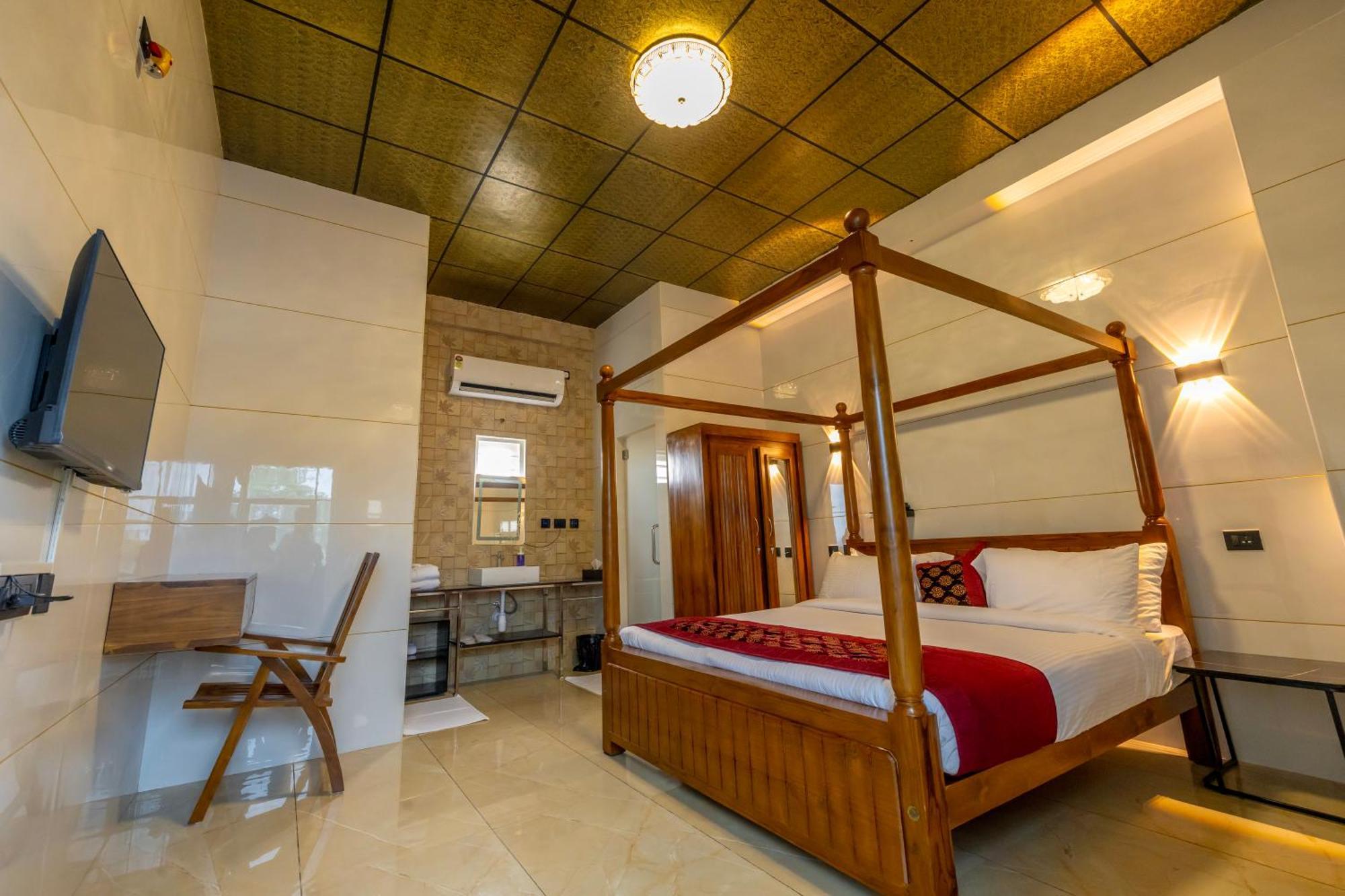 Hotel Willington & Harbour View Residency *
