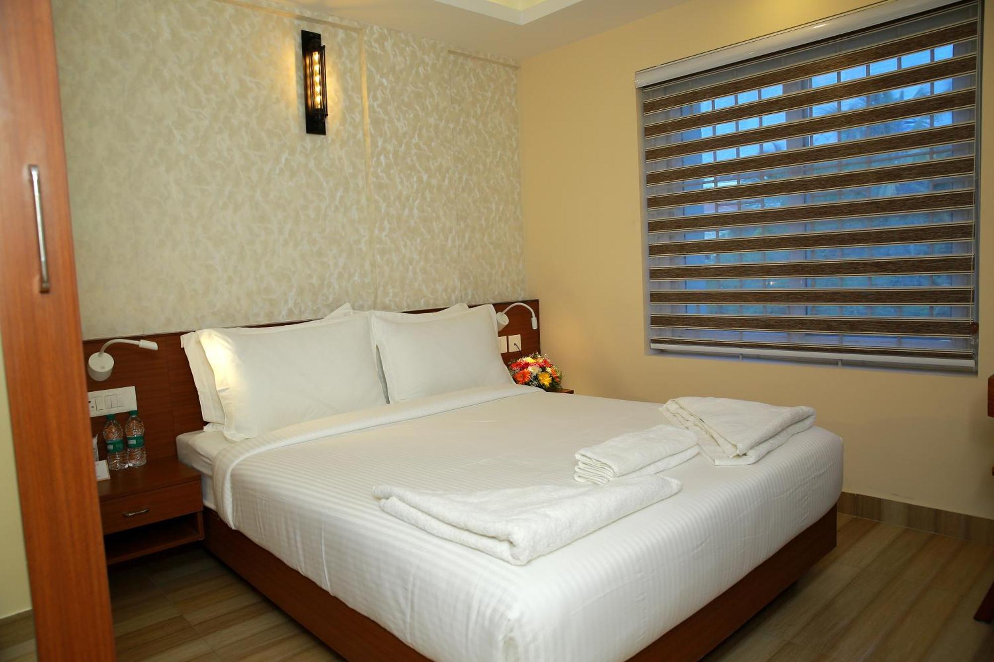 Hotel New Dchandelier 3*