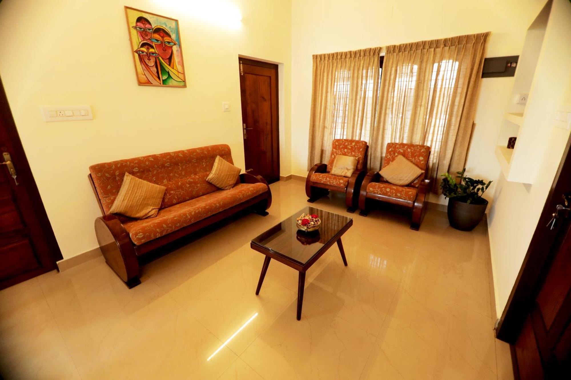 Villa Joe's Riverfront Kochi