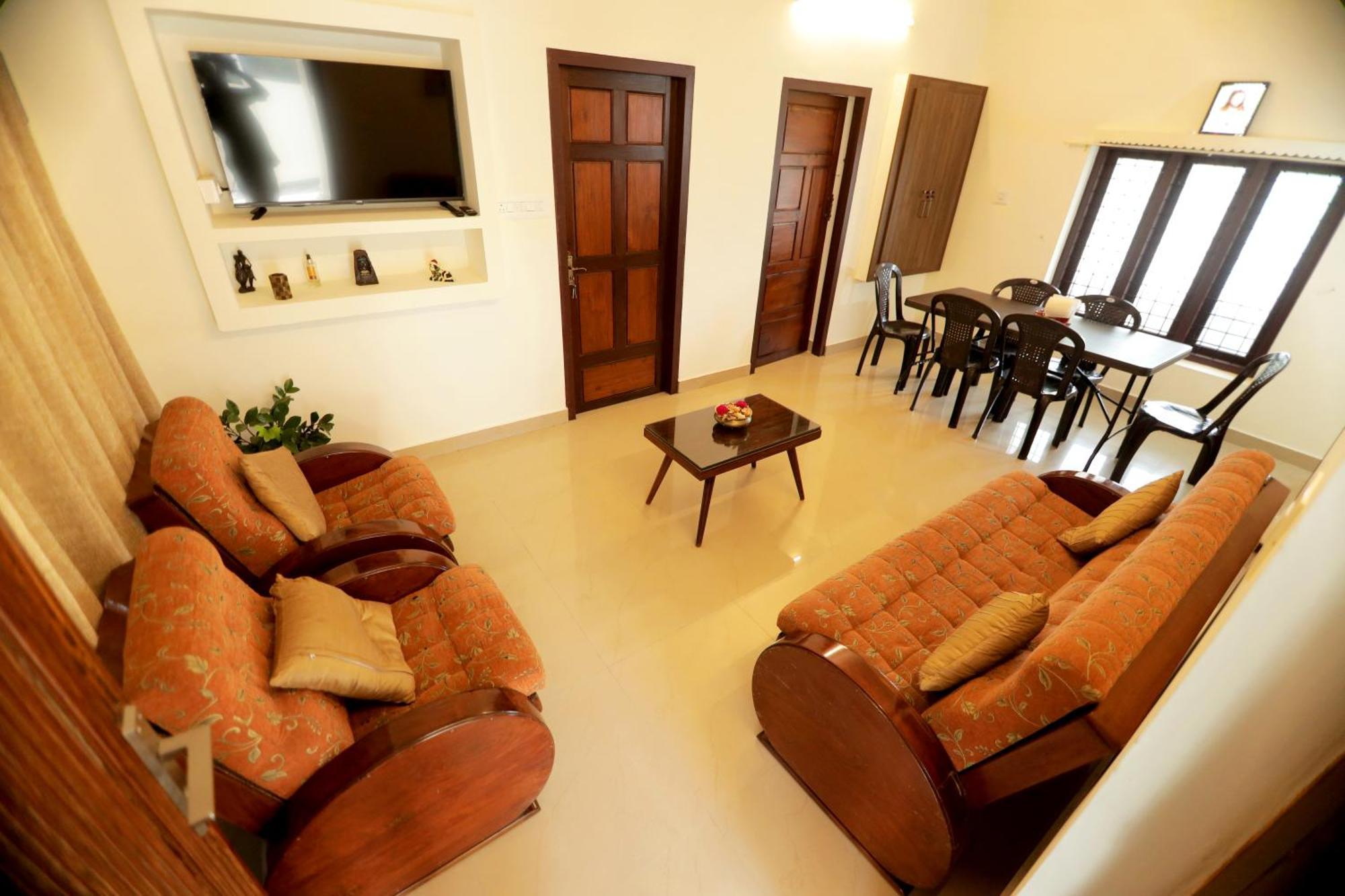 Villa Joe's Riverfront Kochi