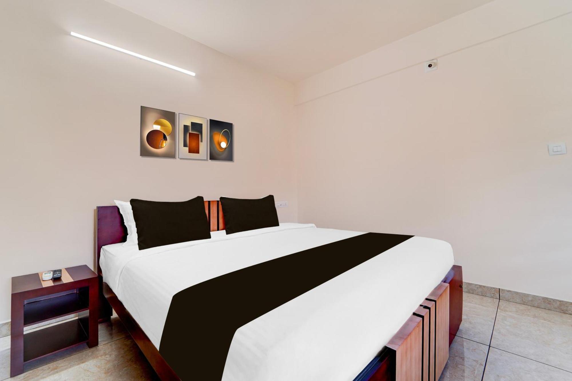 Hotel Super Townhouse Kalady Near Airport
