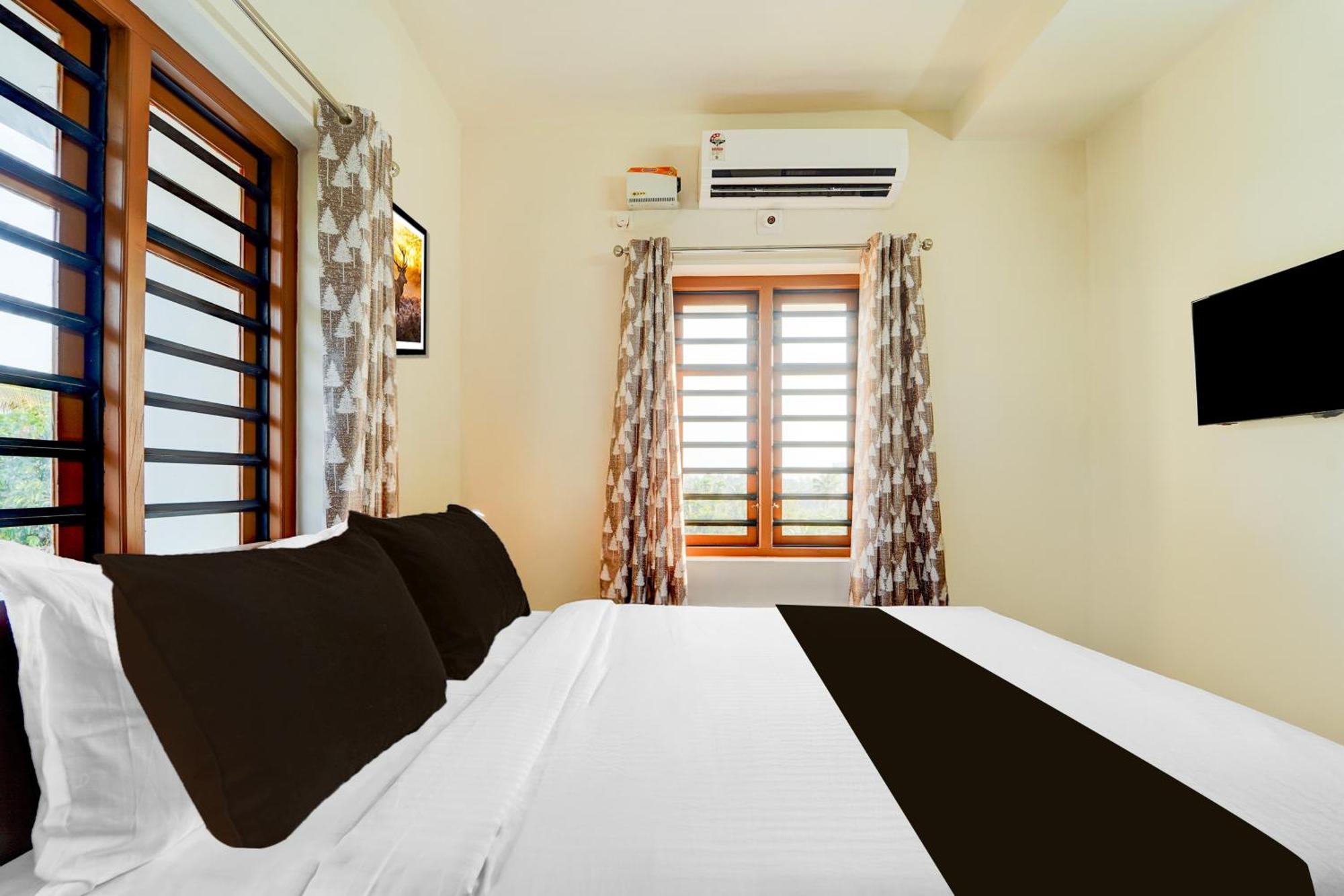 Super Townhouse Kalady Near Airport Kochi