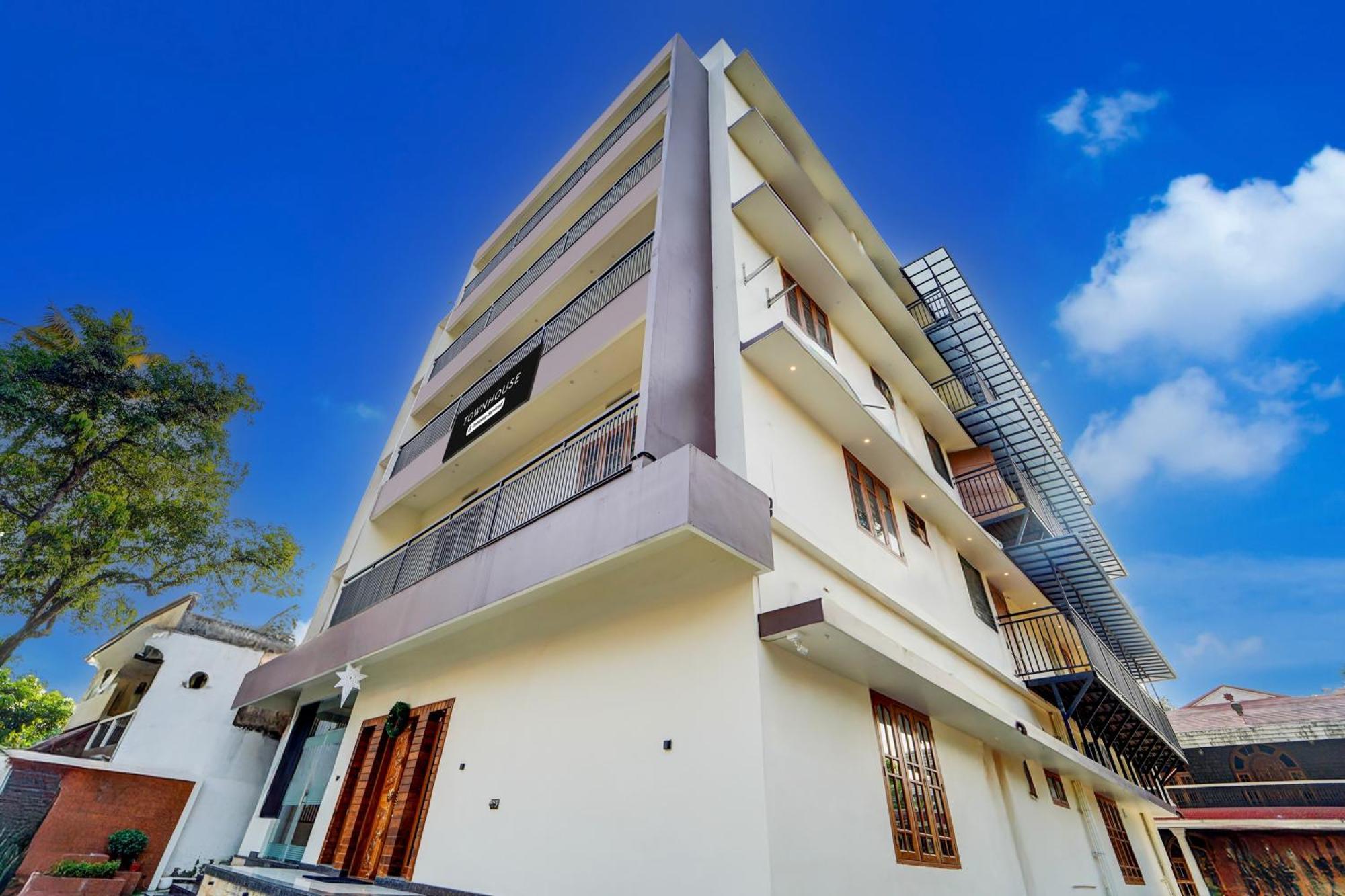 Super Townhouse Kalady Near Airport *