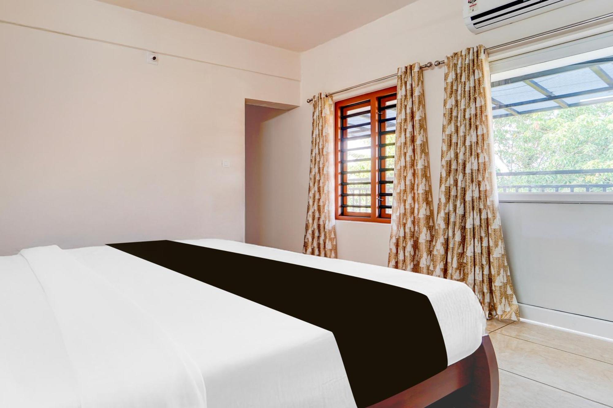 Super Townhouse Kalady Near Airport Hotel Kochi