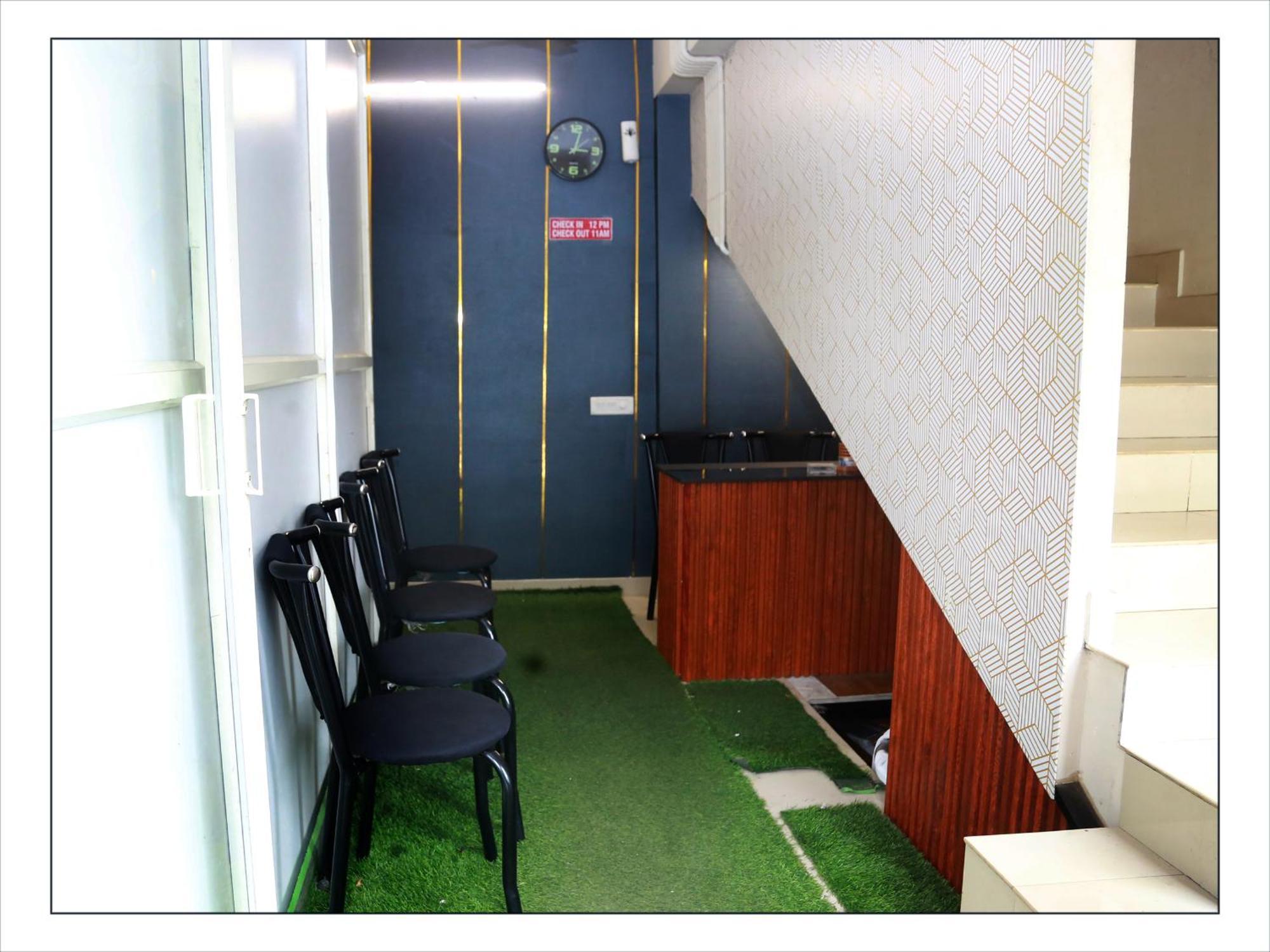 New Aliyans & Restaurant Hotel