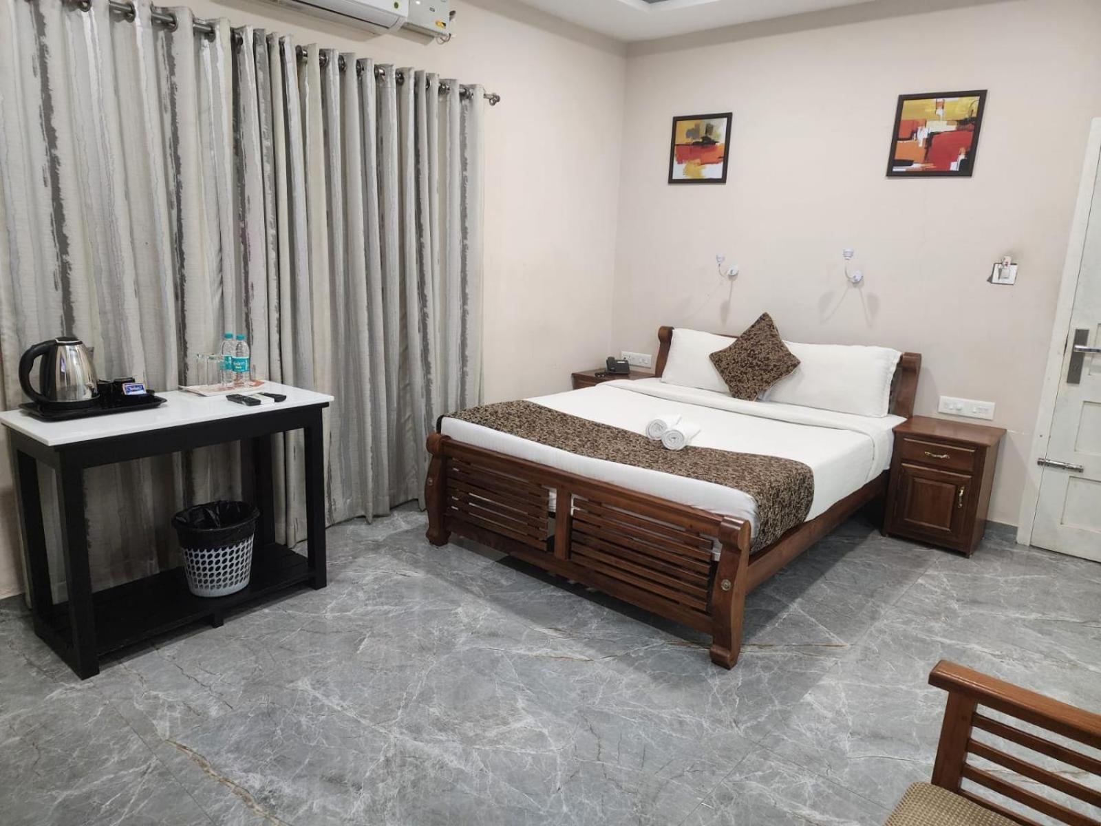 Nambiars Premium Heritage Hotel 2*