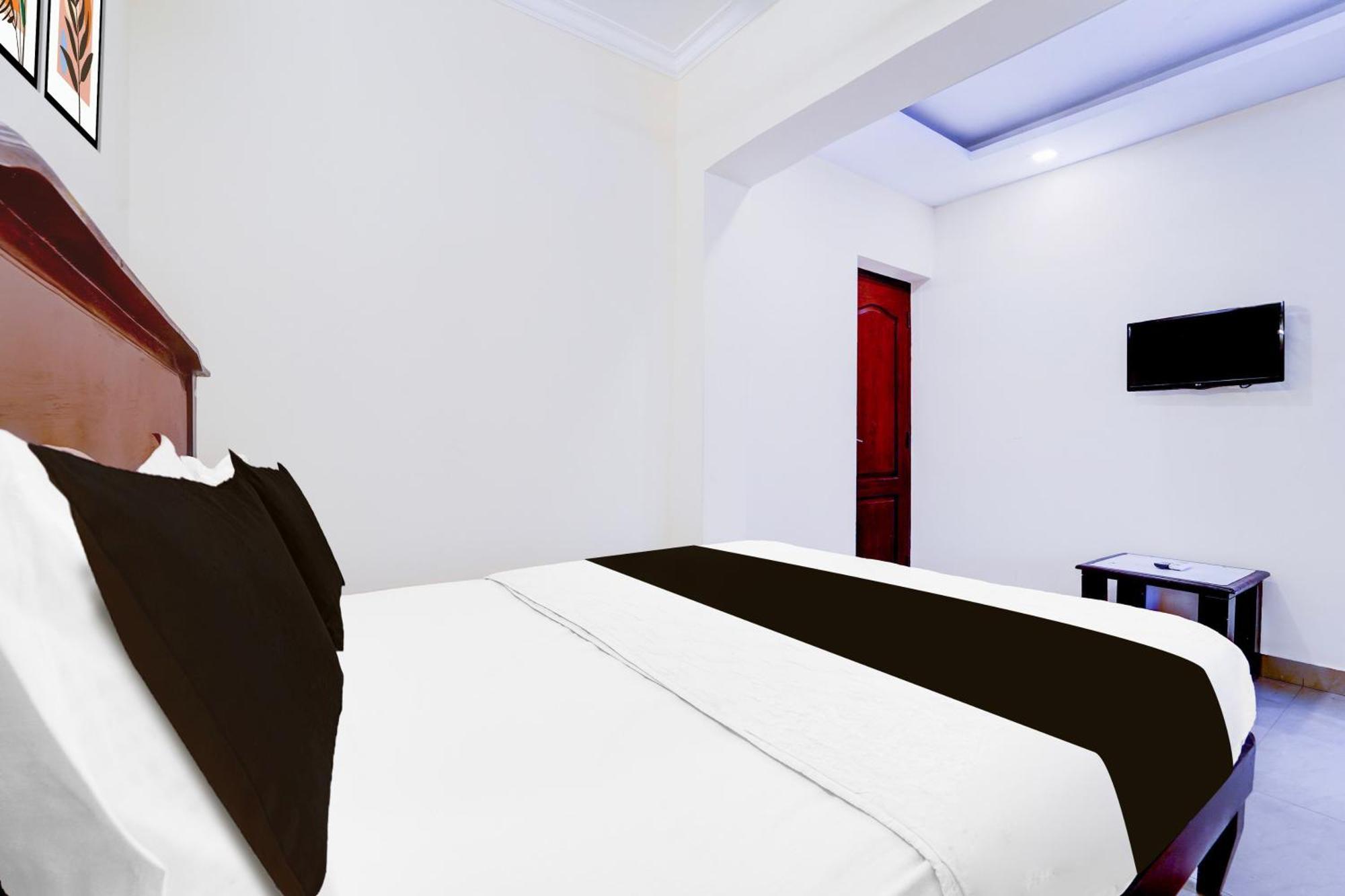 Super O Dh Road Ernakulam Hotel *