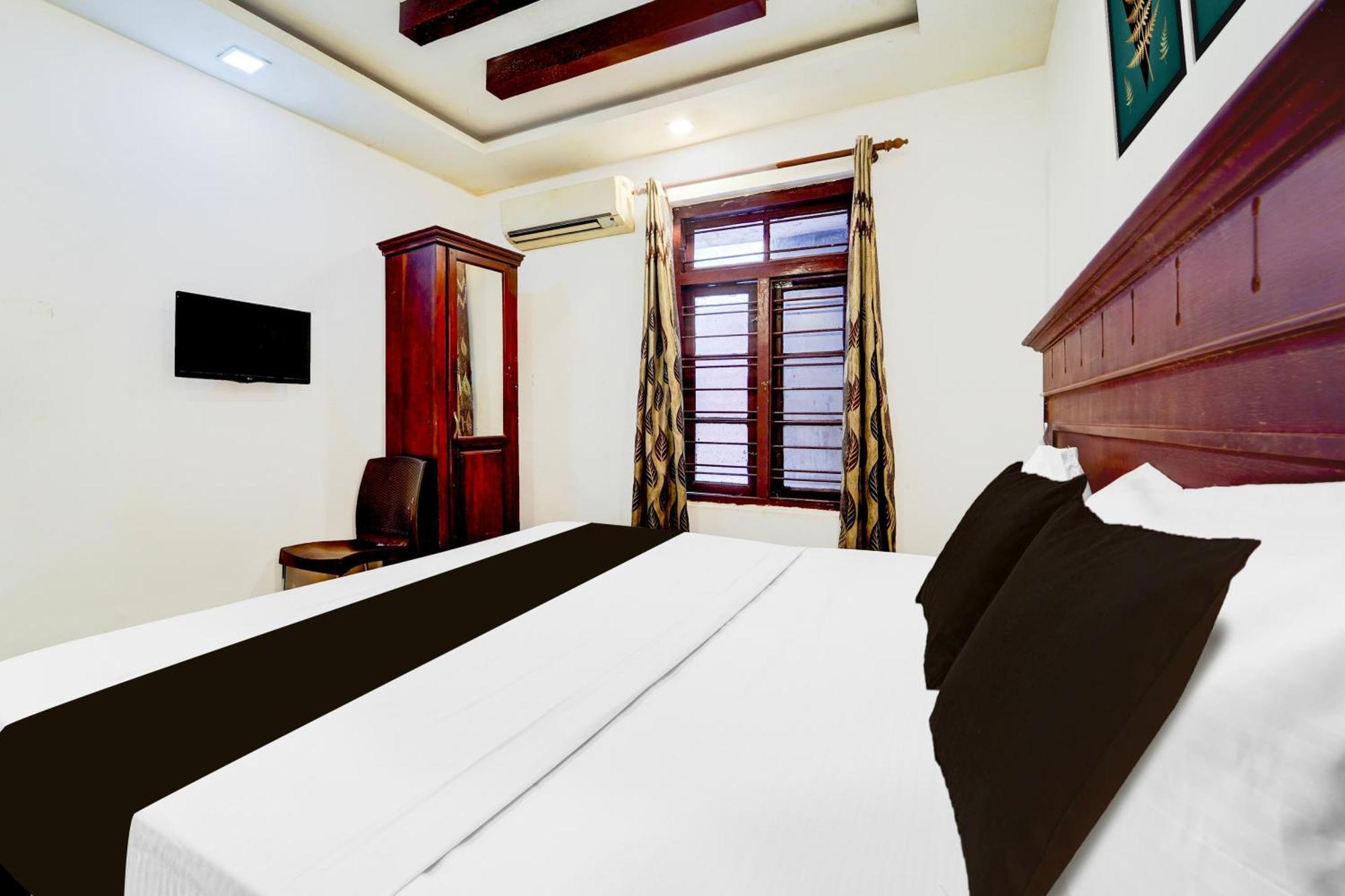 Super O Dh Road Ernakulam Hotel