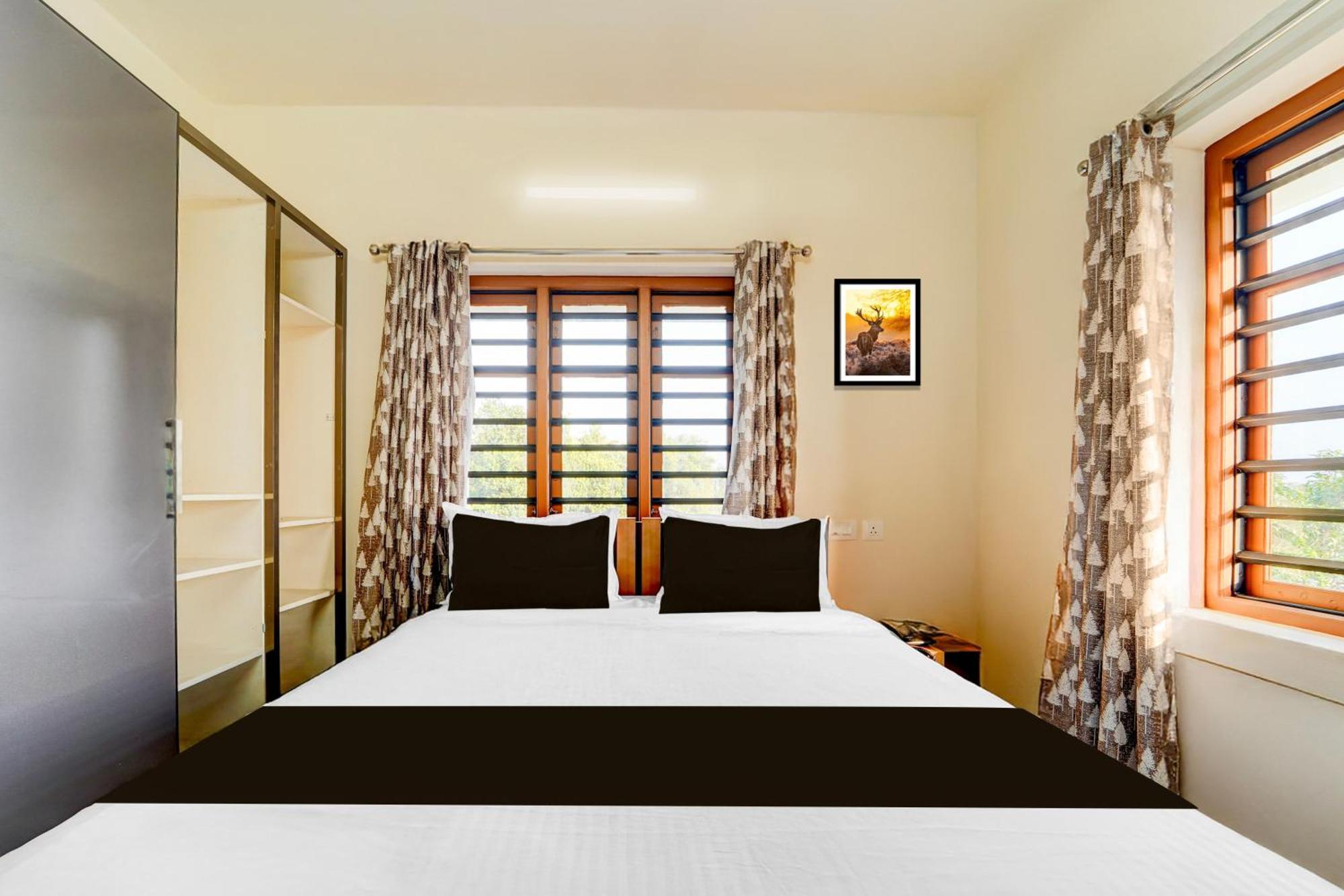 Hotel Super Townhouse Kalady Near Airport *