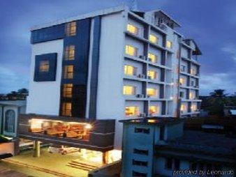 The Senate Hotel 3*