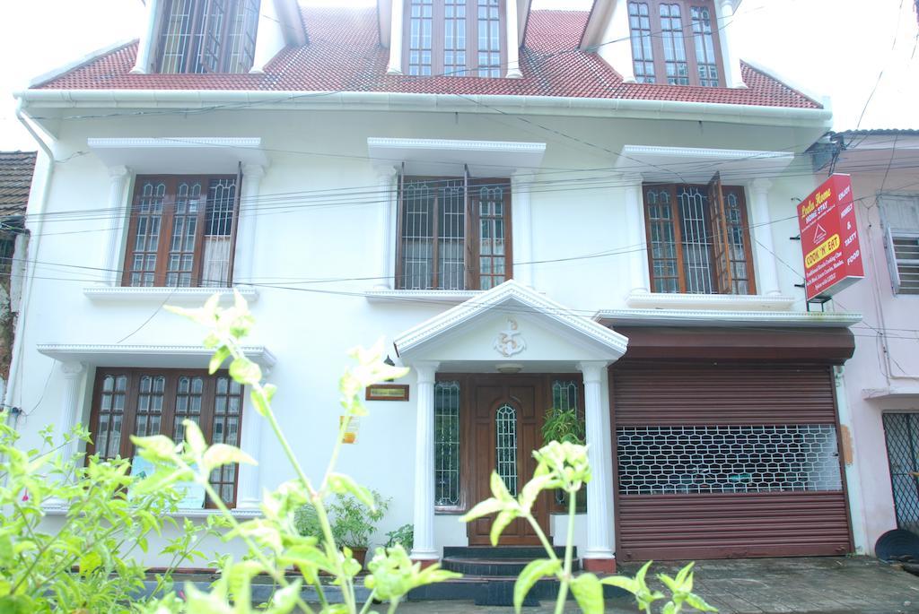 Leelu Kochi