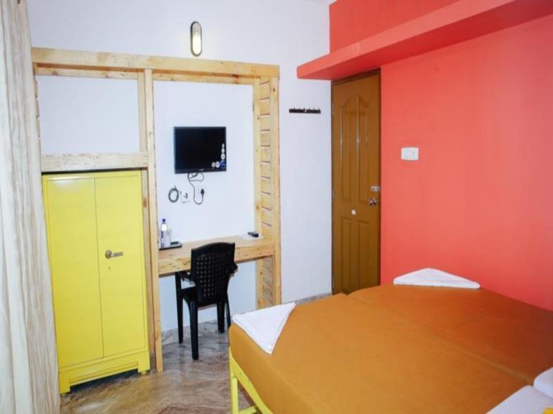 Happy Camper Hostel *