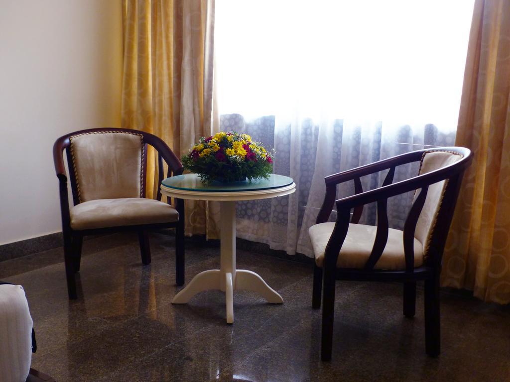 Highway Garden Hotel Kochi
