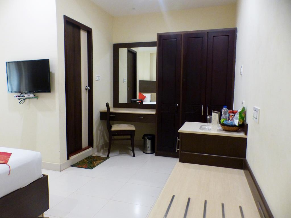 Hotel Highway Garden Kochi